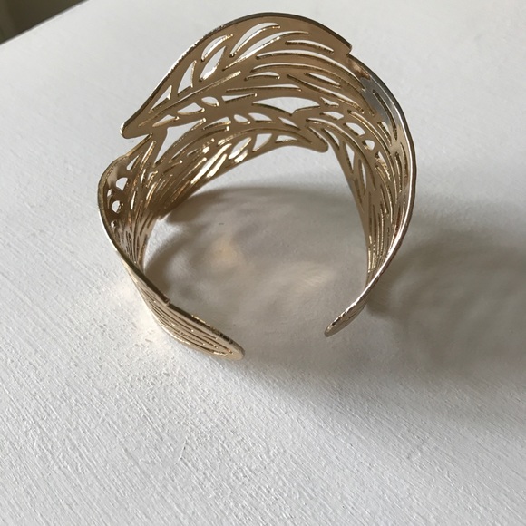 Forever 21 Gold Cuff Bracelet - Picture 3 of 4